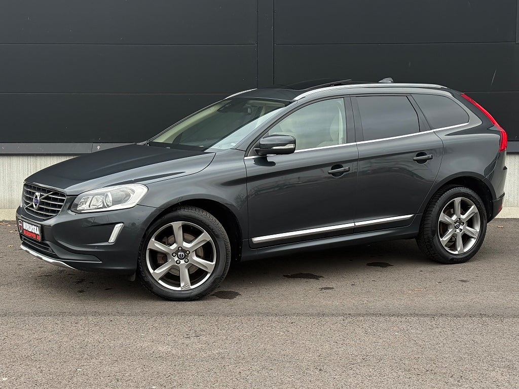 Volvo XC60 D4 AWD Geartronic Summum, taklucka, panorama, navi