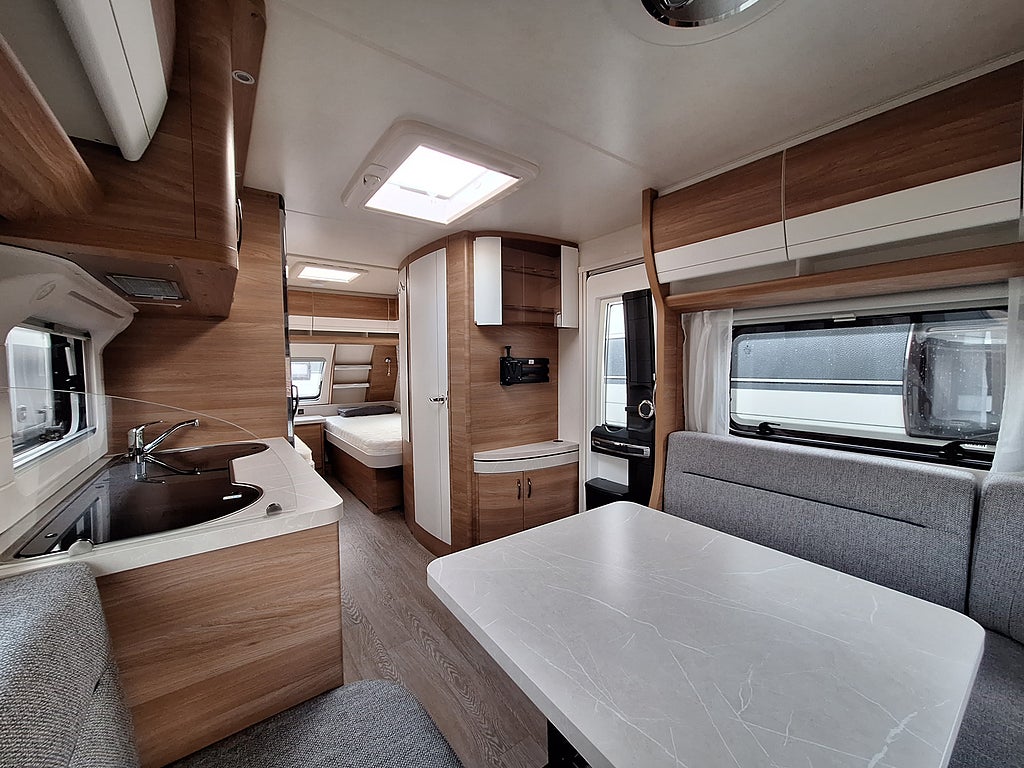 Hobby De luxe 540 UL Långbädd, 1 Ägare, Nytt Tält