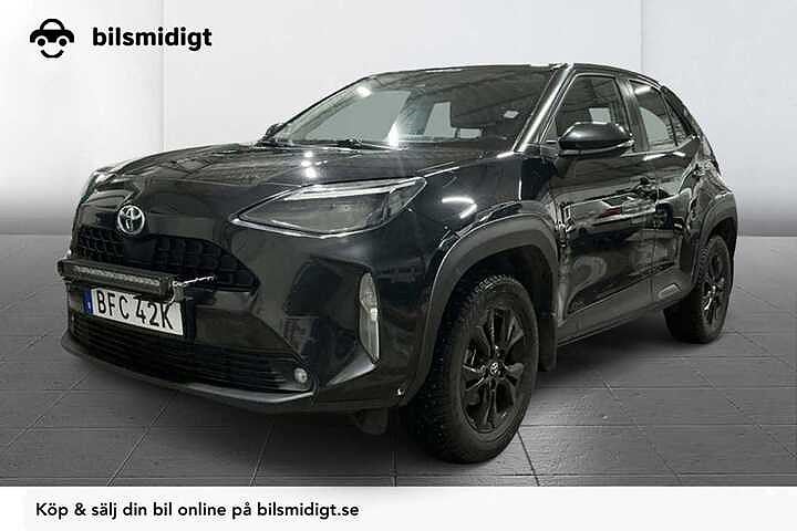 Toyota Yaris Cross Hybrid Kamera Rattvärme Cockpit MOMS