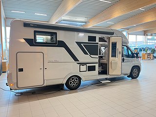 Husbil-halvintegrerad Adria MATRIX SUPREME 670 SL 4 av 32