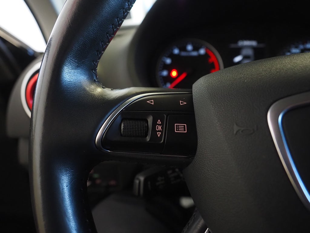 Audi A3 1,2 TFSI 110hk Attraction Sportback | Bluetooth | P-Sen 2016