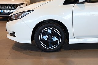 Halvkombi Nissan Leaf 7 av 18