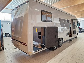 Husbil-integrerad Adria Super Sonic 890 LL 3 av 28