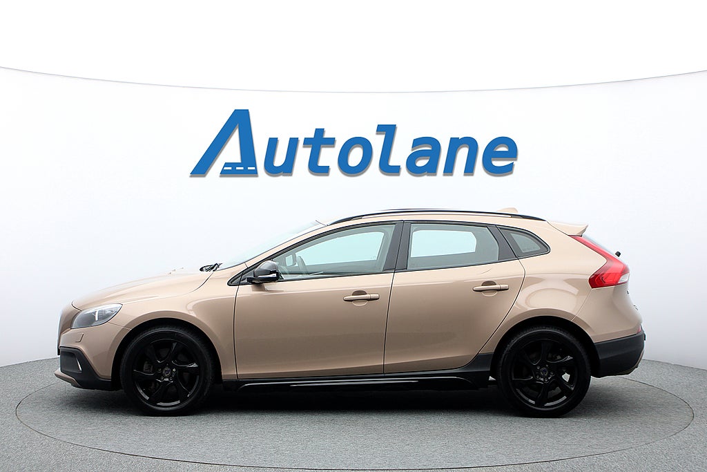 Volvo V40 Cross Country D3 Summum, Dragkrok, Kamera, Värmare 150hk