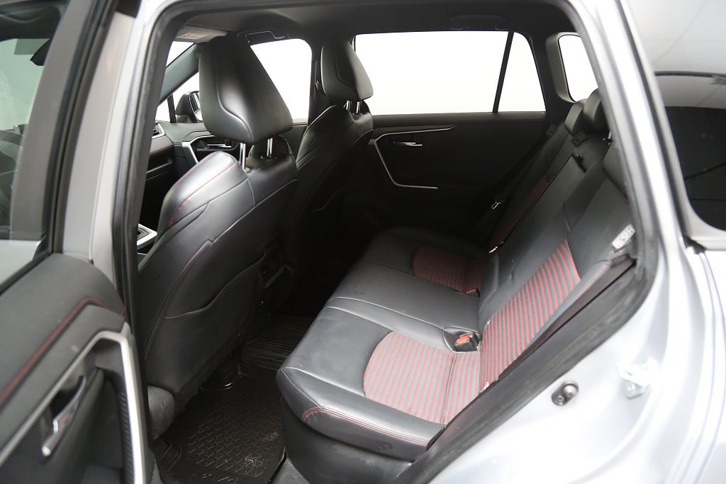 Toyota RAV4 Plug-in Hybrid E-CVT X-Edition AWD Extraljus Drag 2021
