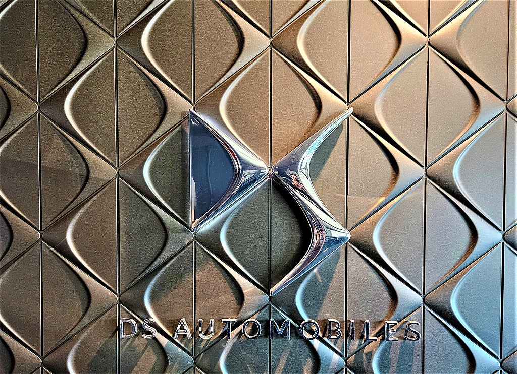 Bild på DS 7 Crossback E-Tense Performance Line+ 300hk Aut AWD - 360-KAMERA, CARPLAY, M