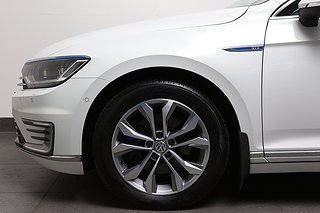 Kombi Volkswagen Passat 9 av 17