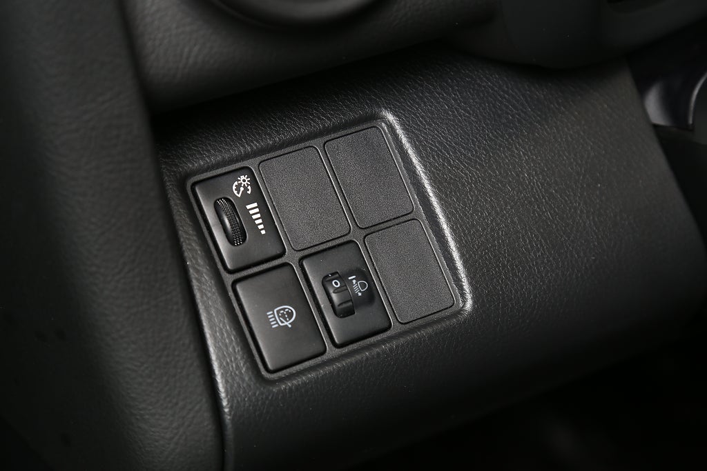 Toyota RAV4 2,0 VVT-i 158hk Business 4x4 Nybesikt Extraljus Drag 2012