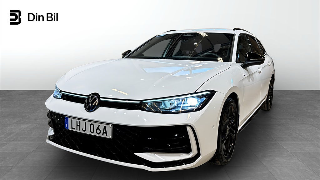 Volkswagen Passat Sportscombi TDI193 DSG 4M R-Line Black style