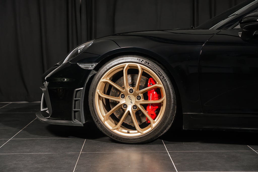 Gallery image 7 of 17