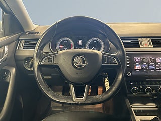 Skoda Octavia Kombi 1.0 TSI Ambition Drag/B-Värm/S&V-Däck/Låg Skatt – bild 9
