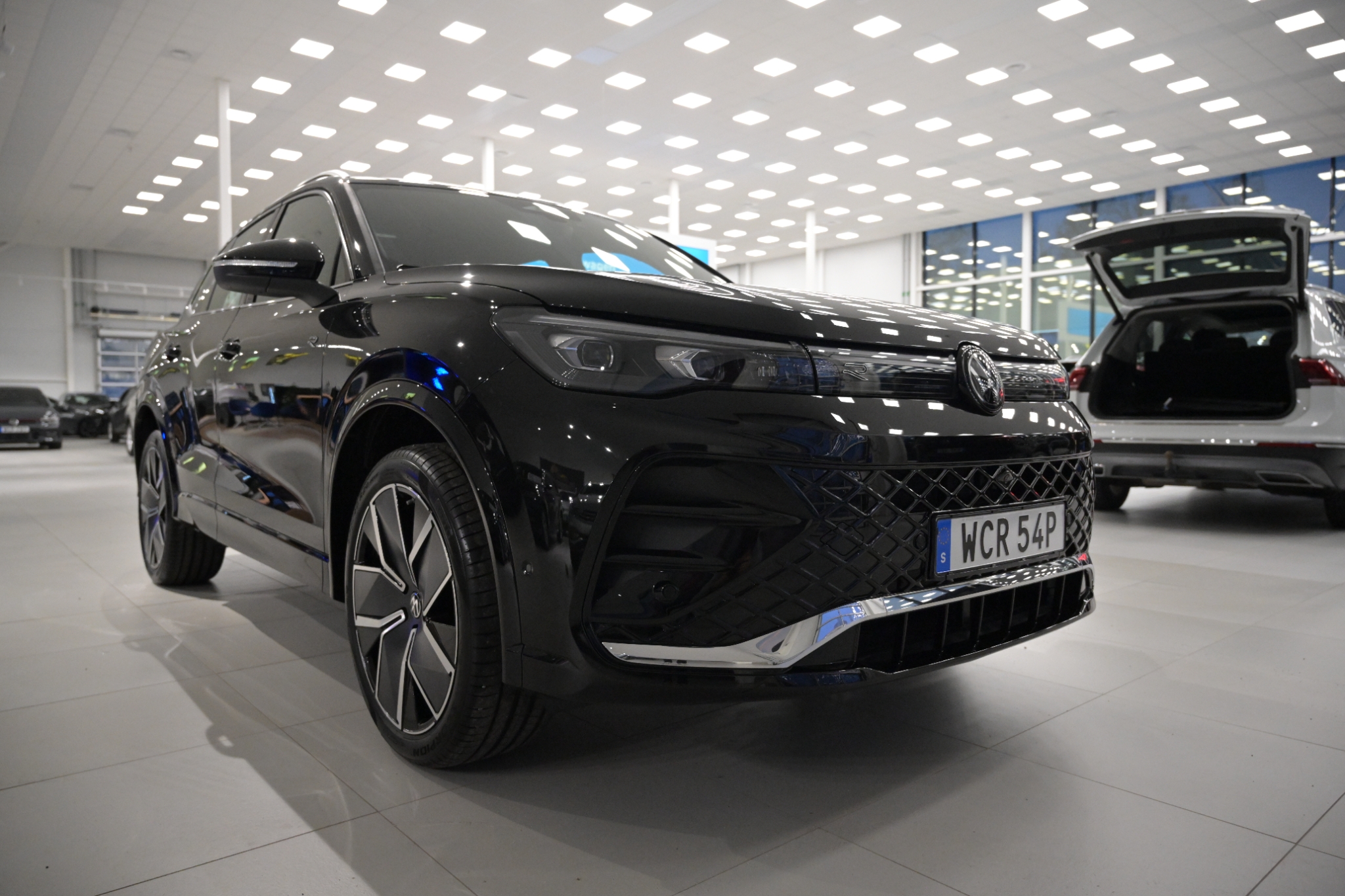 Volkswagen Tiguan eHybrid R-Line SWE 2026, bild 4/10