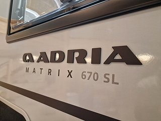Husbil-halvintegrerad Adria MATRIX 670 SL 60Y 7 av 28