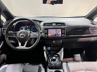 Halvkombi Nissan Leaf 12 av 20