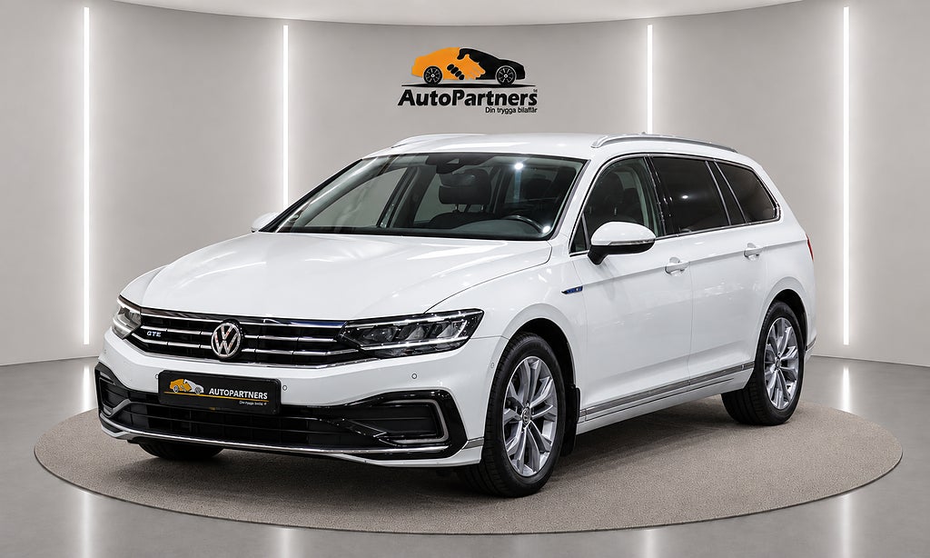 Volkswagen Passat SC GTE 1.4 TSI P-värm CarPlay LED P-Pilot Alcantara 0%