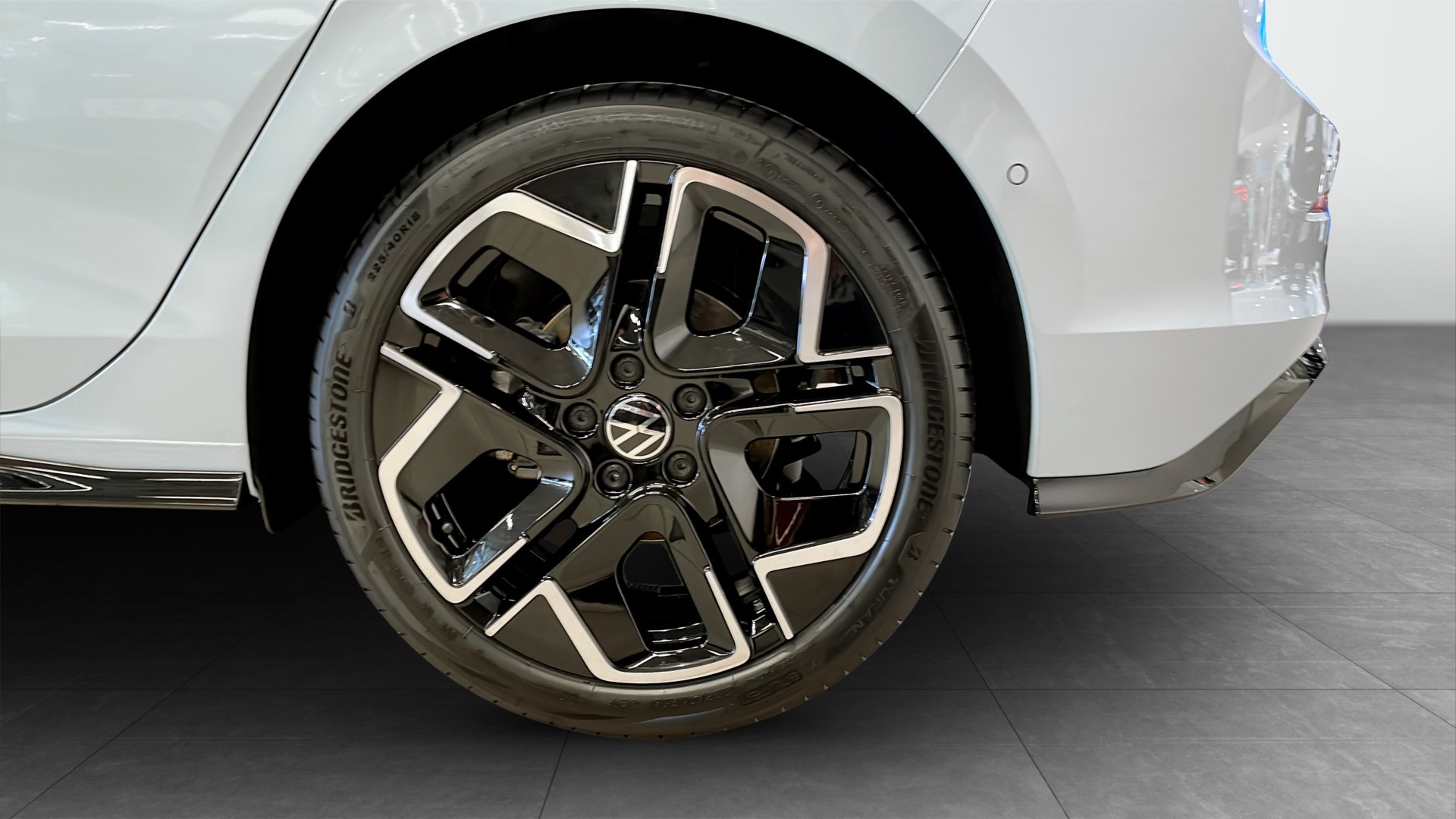 Volkswagen Golf R-LINE 1,5 ETSI DSG 2026, bild 6/38