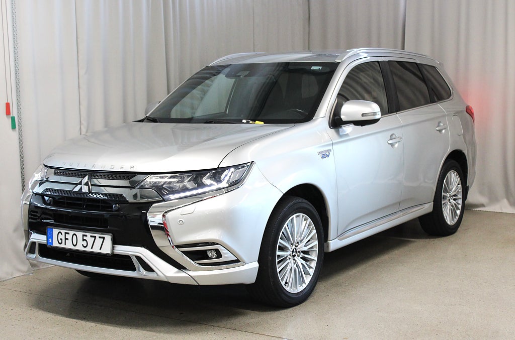 Mitsubishi Outlander PHEV CVT Business 224hK, Drag, Skinn, 360, Dolby Sound