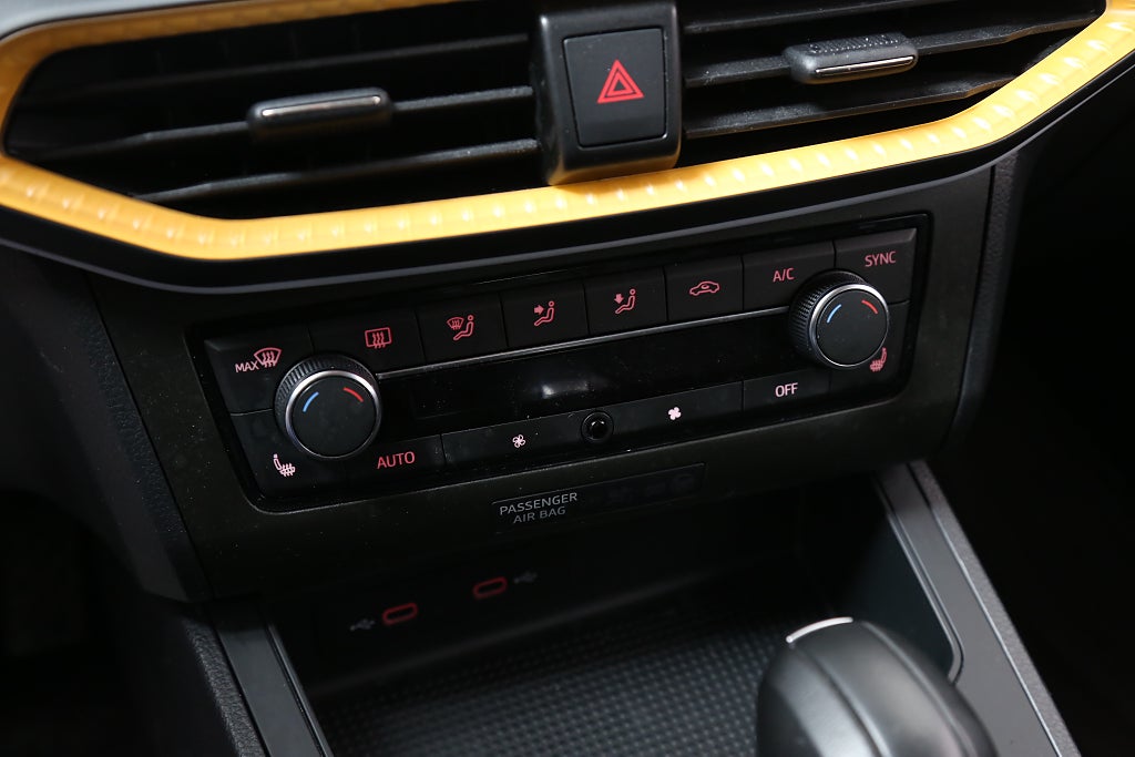 Seat Ibiza 1,0 TSI 110hk Style DSG CarPlay Dragkrok 2022