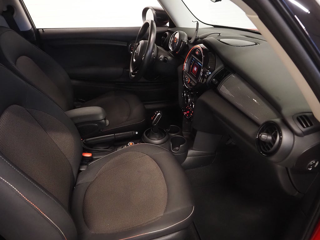 MINI Cooper 3-dörrars 136hk DCT Pepper II | Bluetooth | PDC | 2020