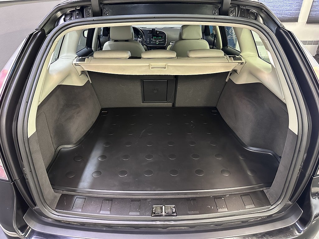 Saab 9-3 SportCombi 2.0t BioPower Vector | 2 Ägare | Fullservad
