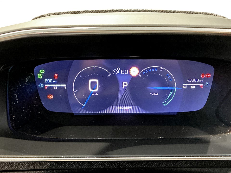 Bild på Peugeot 2008 GT Hybrid 145hk Aut B-KAMERA CARPLAY
