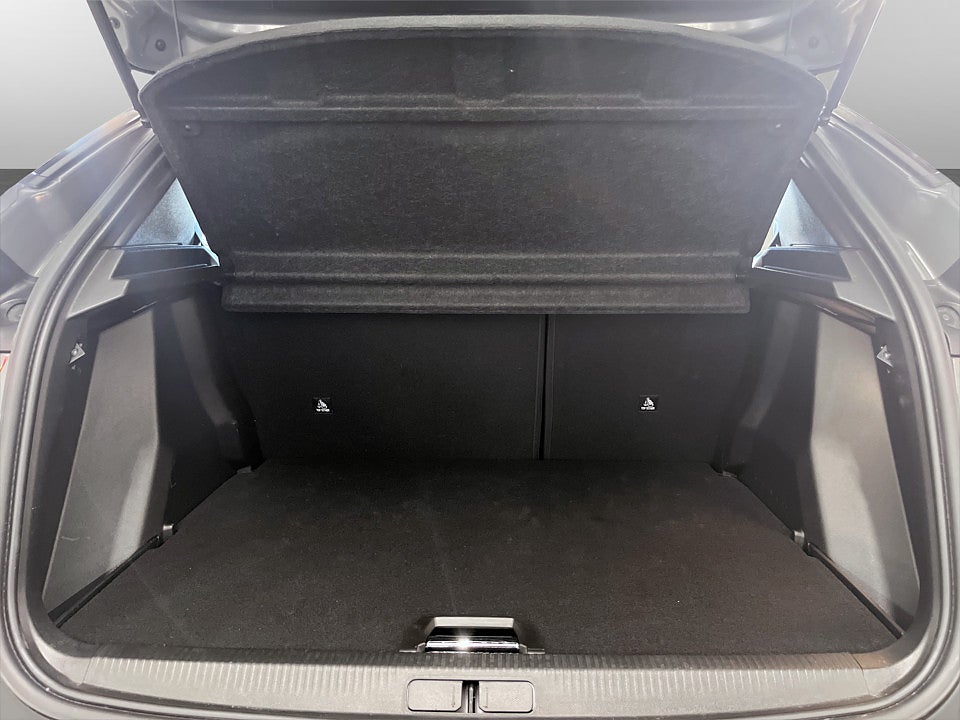 Bild på Peugeot 2008 GT 1.2 PT 130hk Aut B-KAMERA CARPLAY