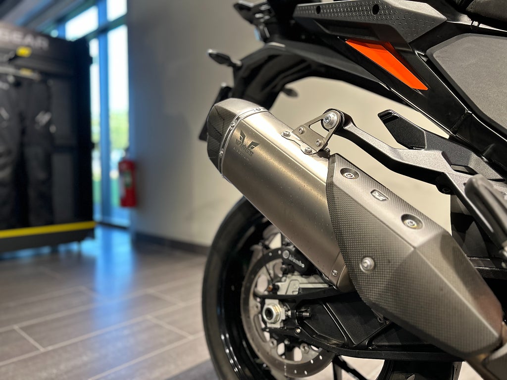 KTM 1290 Super Adventure S / Tech Pack / Slip-on / Kraschbågar