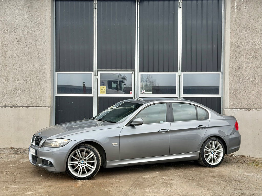BMW 330 d 245HK Lci xDrive Sedan M Sport Navi PDC Paddlar 