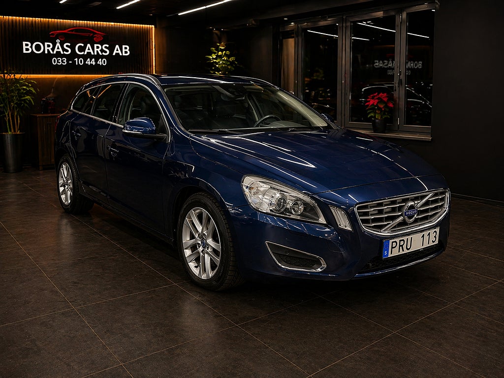 Volvo V60 D2 (114hk) Powershift Momentum*1000kr/mån*
