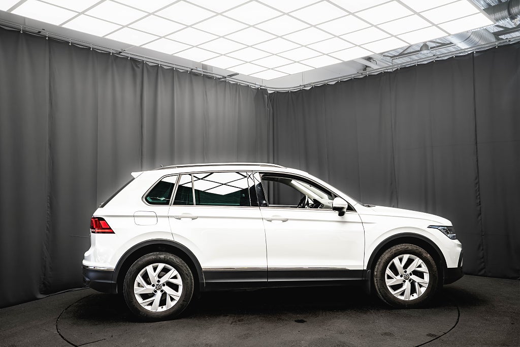 Volkswagen Tiguan TDI 4Motion D-VÄRMARE DRAG 360° COCKPIT MOMS