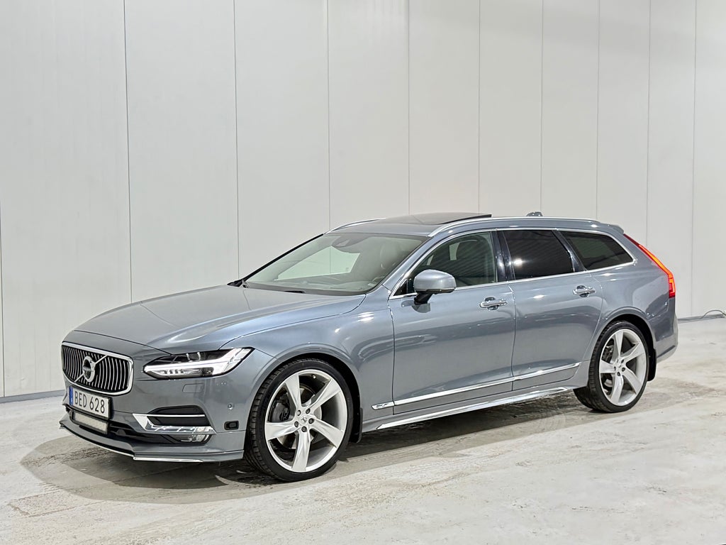 Volvo V90 D5 AWD Inscription Plus B&W 360° Luft Pano Se spec