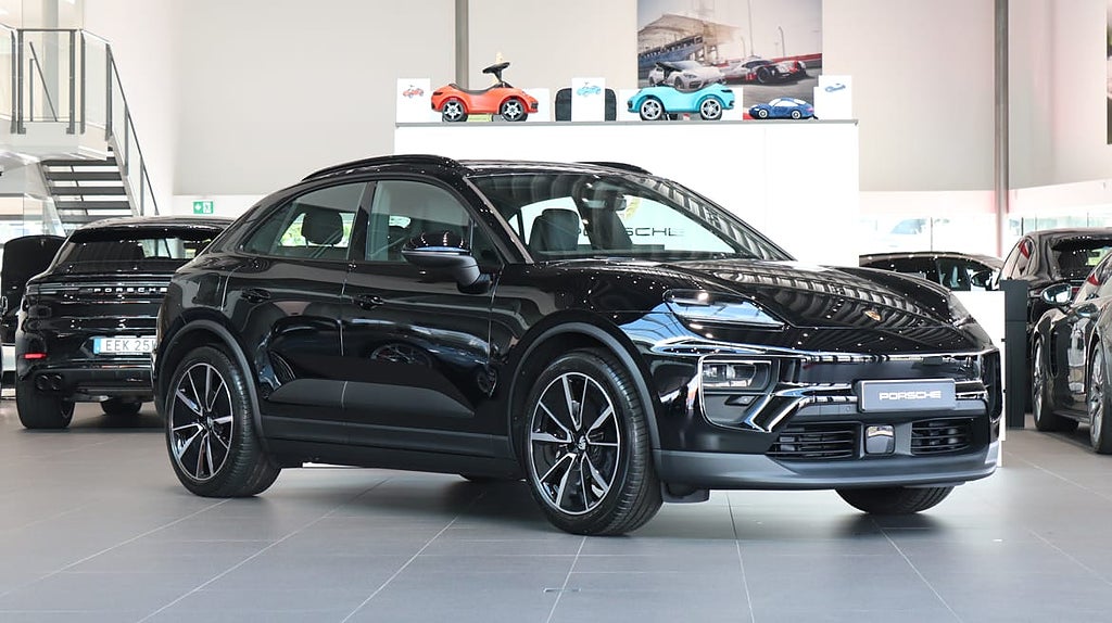 Porsche Macan Electric