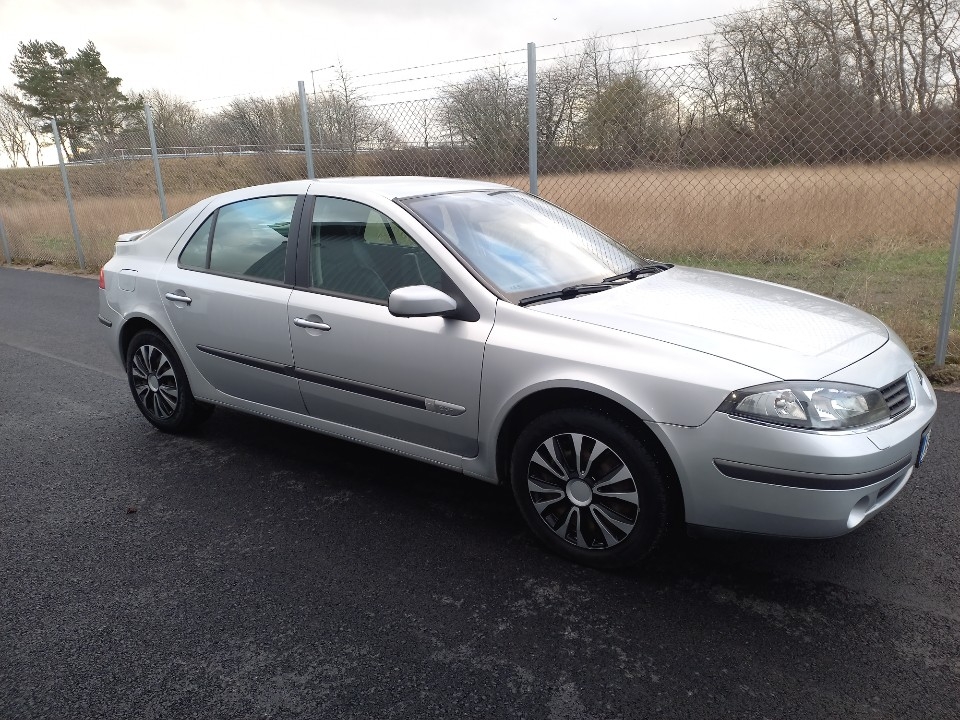 Renault Laguna 2.0 Turbo 2006, kuva 2/33