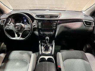 SUV Nissan Qashqai 12 av 25
