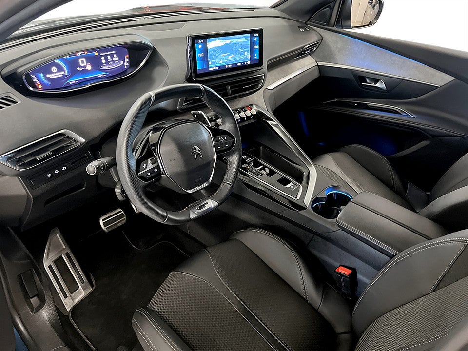 Bild på Peugeot 3008 GT 1.2 PT 130hk Aut B-KAMERA CARPLAY