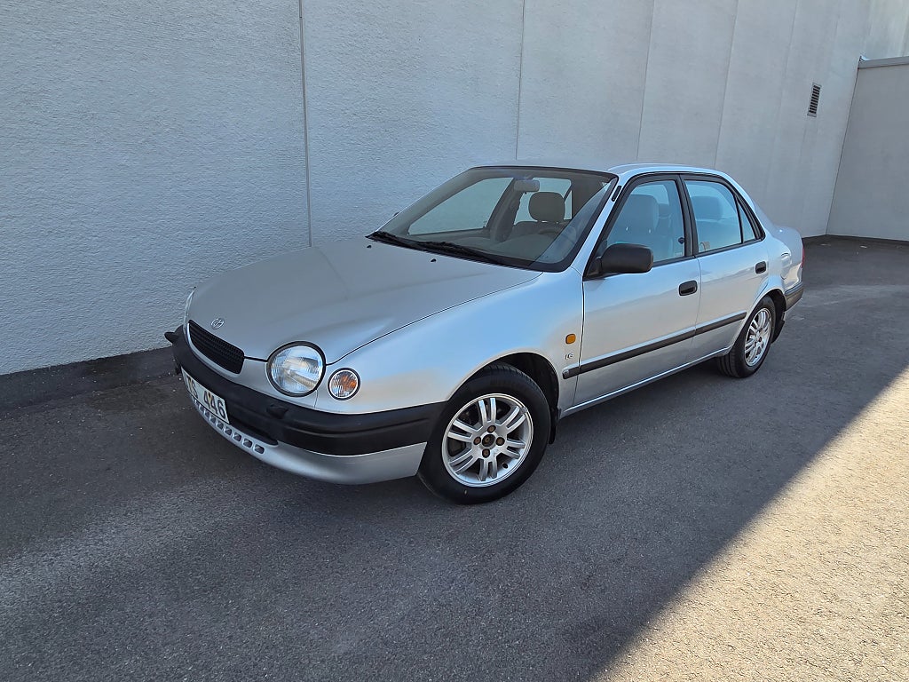 Toyota Corolla Sedan 1.6,OBS 15600 mil.