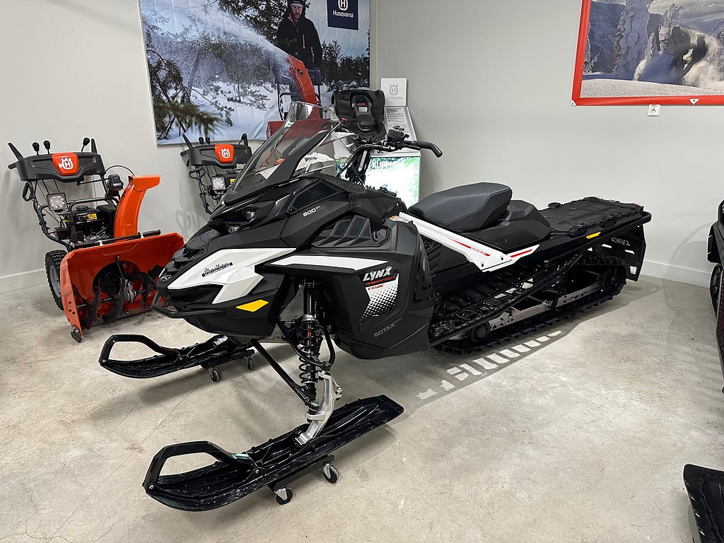 Lynx 49 Ranger Core 600 EFI -26 