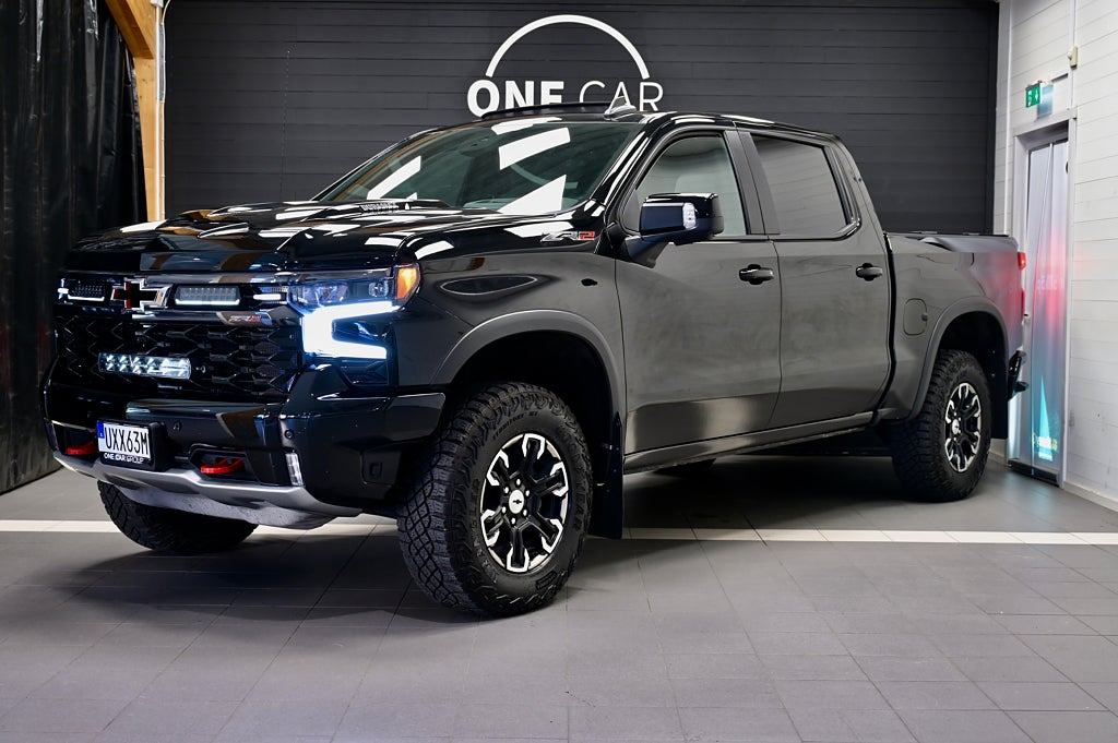 Chevrolet Silverado 1500 3.0 Duramax 4WD ZR2 MOMS Värmare Flaklock Ventile