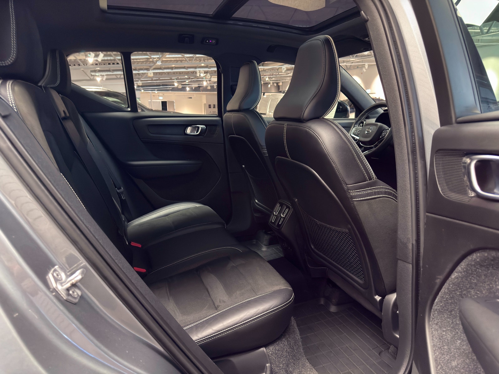 Volvo XC40 T5 AWD R-Design 247hk | Drag | Panorama 2018 - miniatyr 18