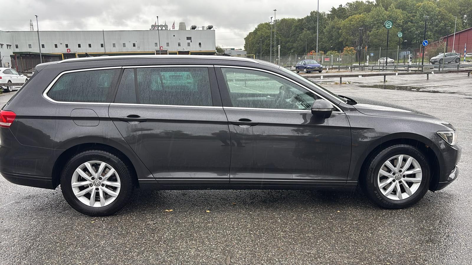 Volkswagen Passat 2019, bild 3/10