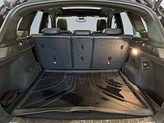 BMW X1 xDrive25e Aut Drag Kamera Farthållare HuD Pano S&V-hjul – bild 12