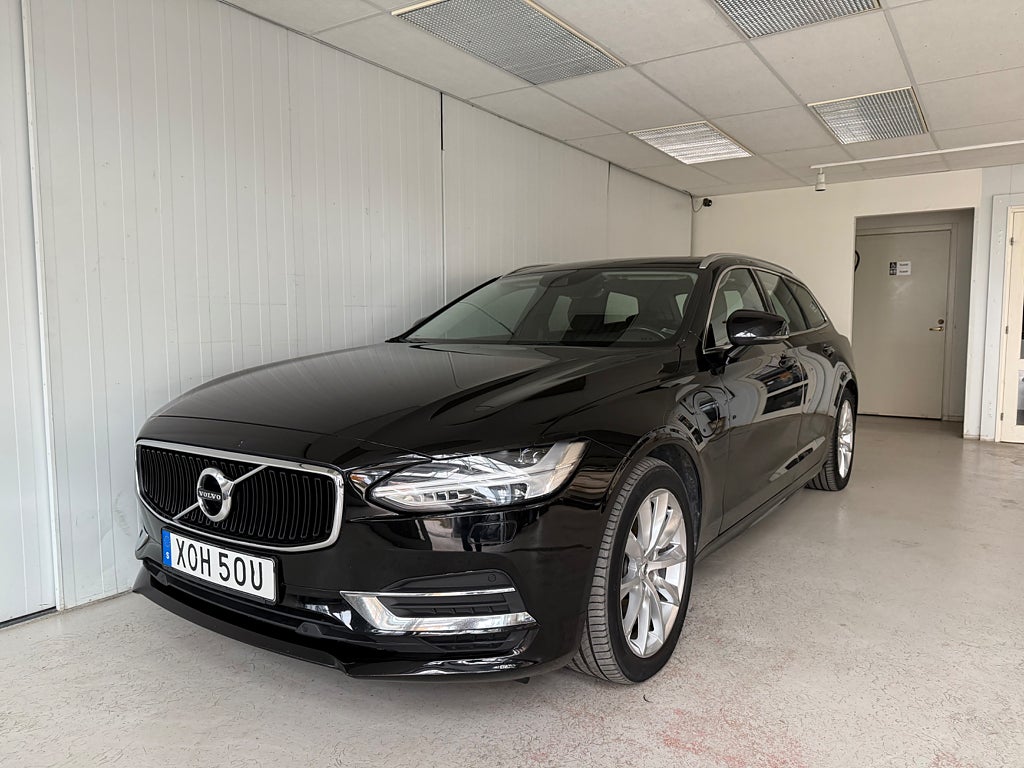 Volvo V90 Recharge T8 AWD Geartronic Momentum Euro 6 Drag GPS
