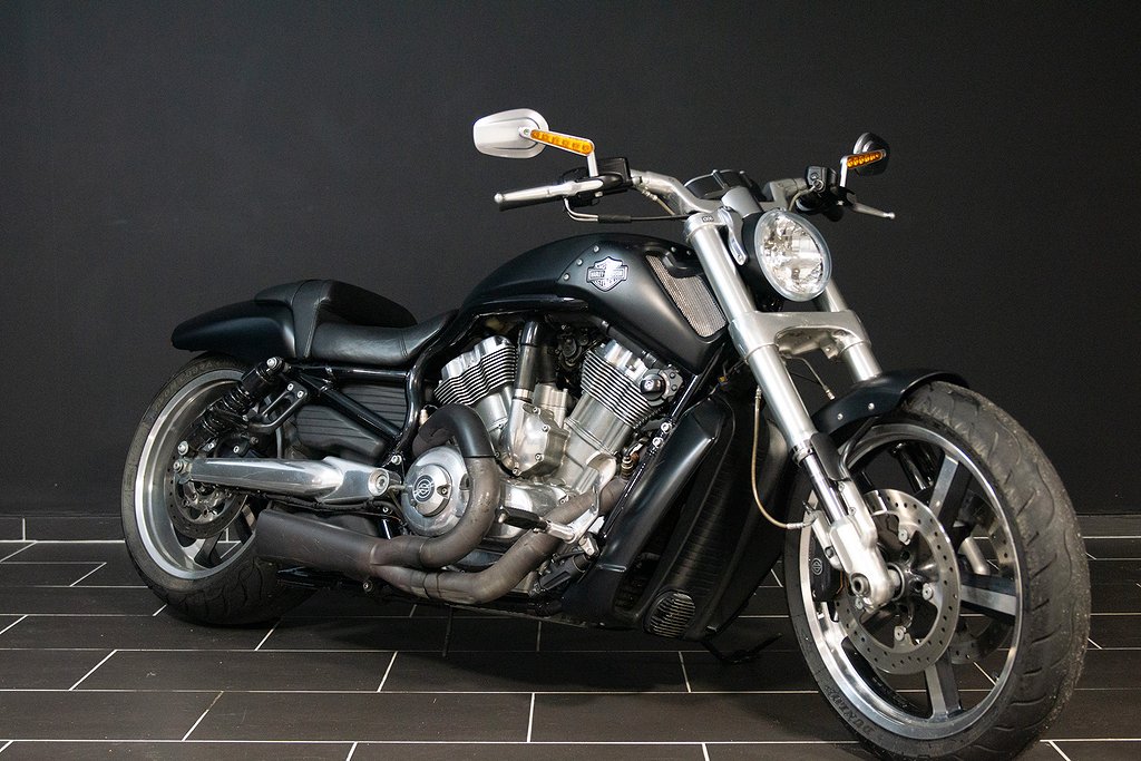 Harley-Davidson  V-ROD VRSCF Lågmilare! JUST NU 3.95%!