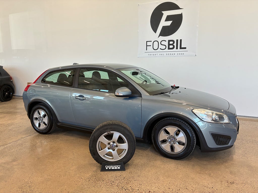 Volvo C30 *RÄNTEKAMPANJ 3.45%* D2 Värmare Sommar & Vinterhjul