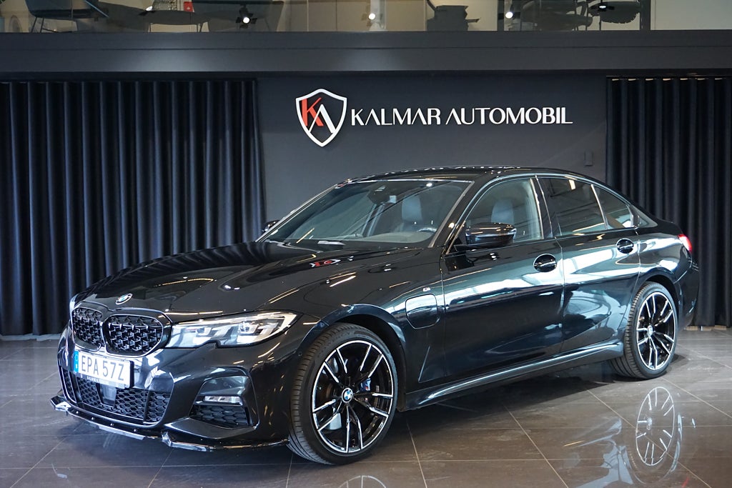 BMW 330e Sedan Steptronic M Sport Cockpit Adaptiv F/Navi/CarPlay