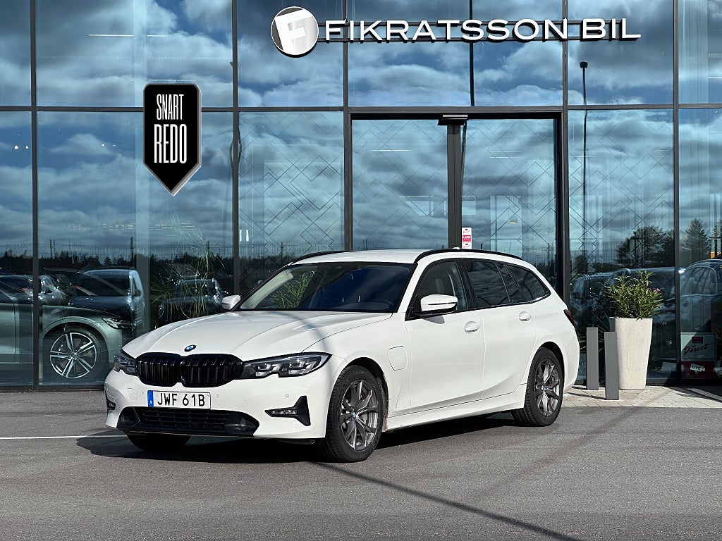 BMW 330e xDrive Touring Steptronic Sport line / Snart Redo! /