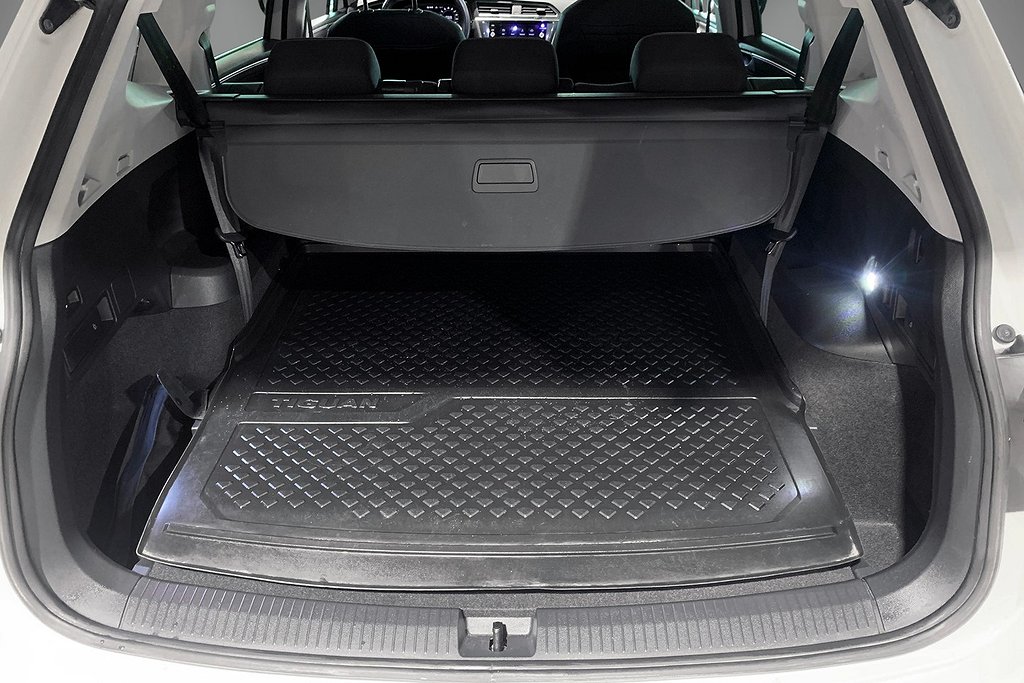 Volkswagen Tiguan Allspace 7-sits I 4Motion | DRAG | Värmare 2023
