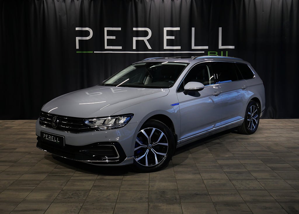Volkswagen Passat SC GTE 218hk Executive /Panorama/Drag/V-hjul