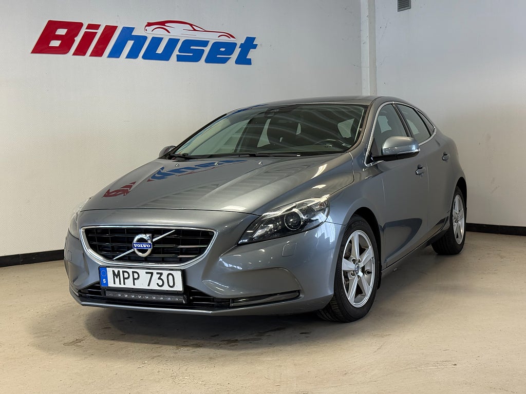 Volvo V40 D2 Powershift Your Momentum /Kamrem bytt/SoV Hjul