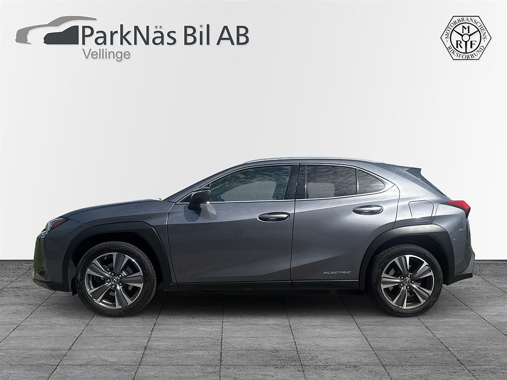 Lexus UX 300e 204hk Premium Taklucka